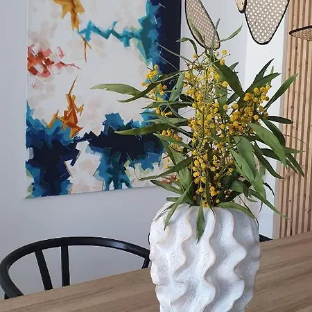 아파트 Coastal Hills *