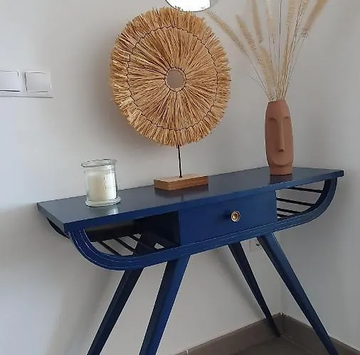 Coastal Hills Apartment